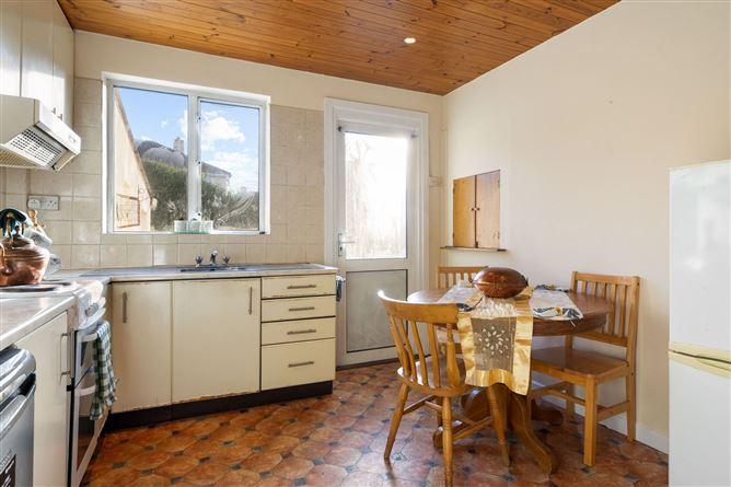 210, Ballinteer Avenue, Dublin 16, historical listing image 5