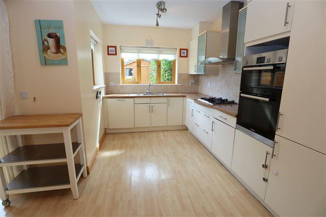 37 Park Heath, Grangerath, Drogheda, Co. Louth, historical listing image 5