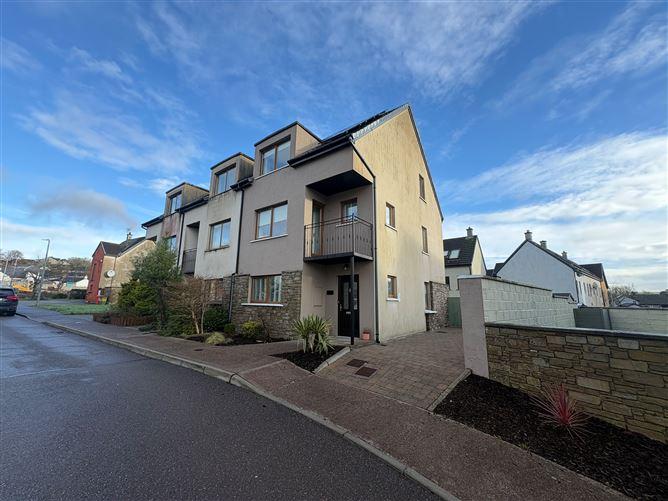 9 Oakridge, Meadowlands, Macroom, Cork, historical listing image 2