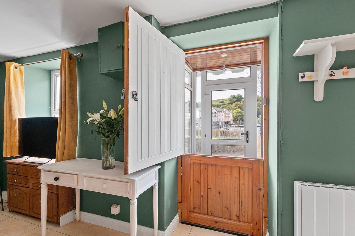 Harbour View Cottage, Harbour View, Bantry, Co. Cork, historical listing image 3