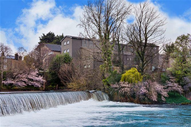 8 Errigal House, Errigal Court, Donnybrook, Dublin 4, historical listing image 1