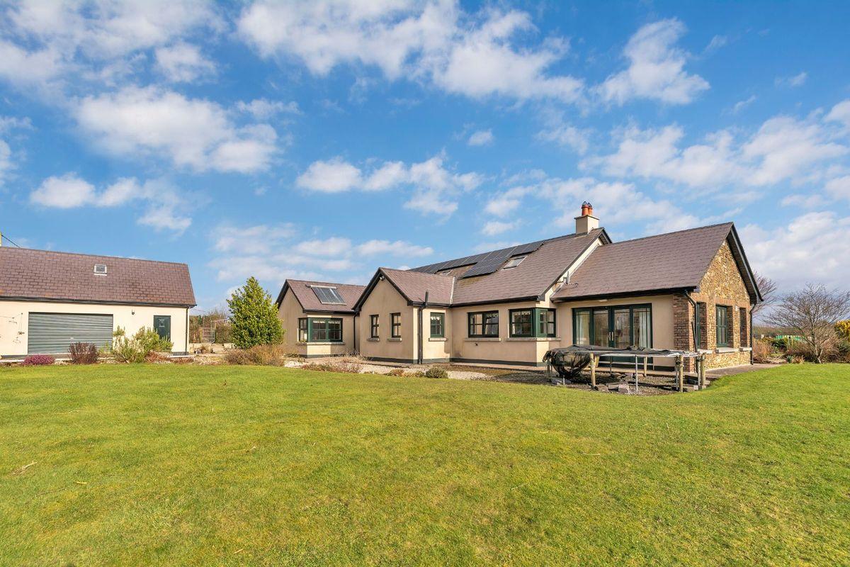 Sandyhills, Dunlavin, Dunlavin, Co. Wicklow, W91XR71, historical listing image 3
