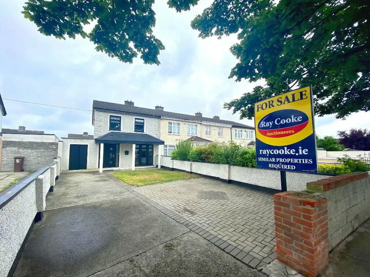 8 Rowlagh Gardens, Clondalkin, Dublin 22, historical listing image 1