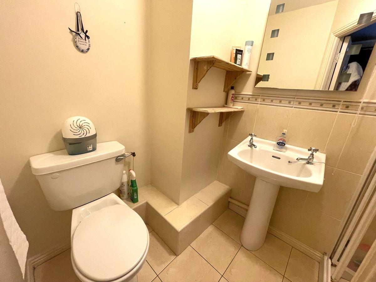 32 Harbour View, Westport, Co Mayo, F28E201, historical listing image 6