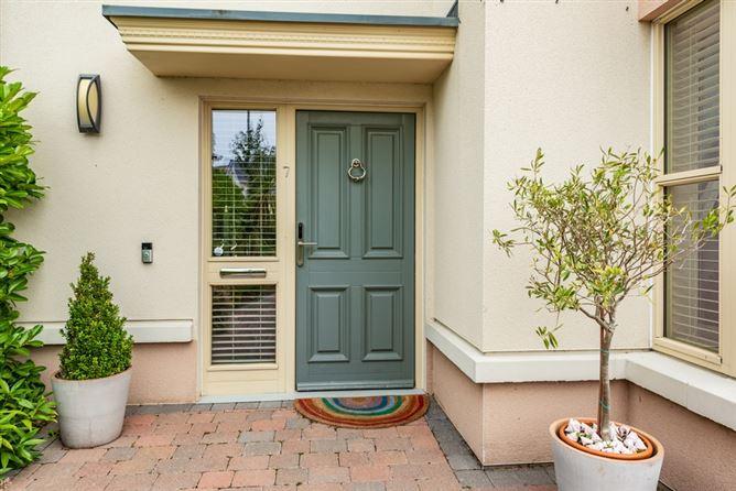 7 The Crescent, Curragh Grange, Newbridge, Co. Kildare, historical listing image 6