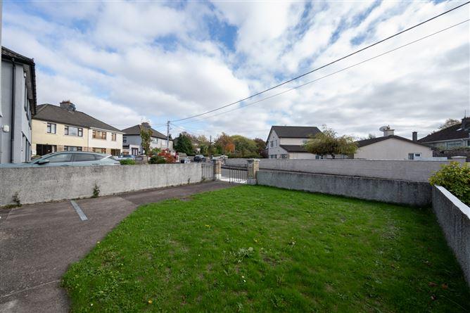 42, Glendale Drive, Co. Cork, historical listing image 2