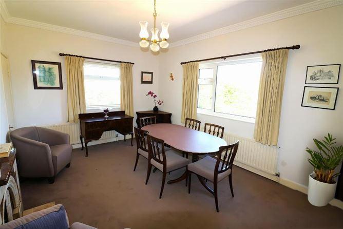 22 Castle Park, Carrick-on-Suir, Tipperary, historical listing image 6