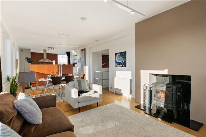 7 Bishopsmede, Dublin 8, historical listing image 3