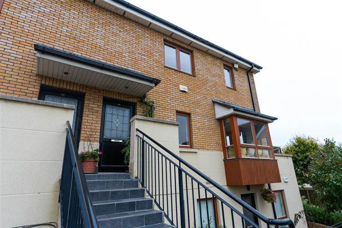 44 Oak Hall, The Hill, Malahide, County Dublin, historical listing image 1