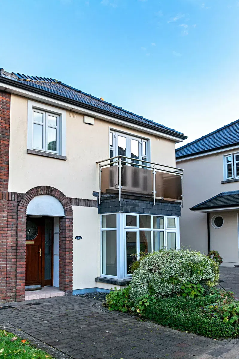 124 Dun Na Carraige, Blackrock, Salthill, Co. Galway, historical listing image 3