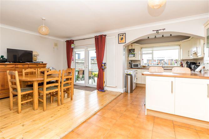 8 Seabury Heights, Malahide, Co. Dublin, historical listing image 6