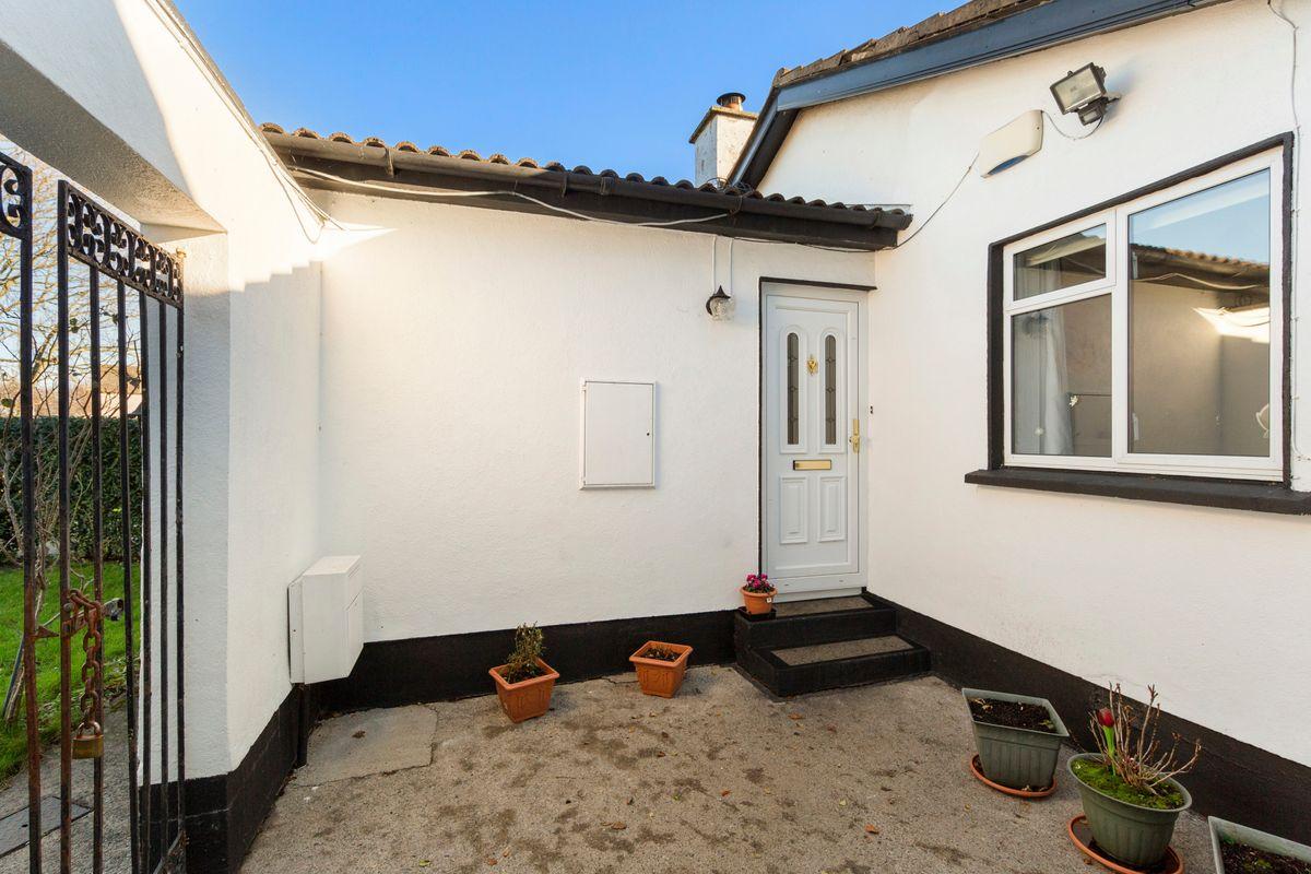 12 Cedar Avenue, Kingswood, Dublin 24, D24XC2F, historical listing image 2