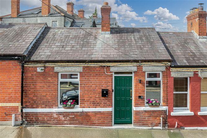 10 St Broc's Cottages, Donnybrook, Dublin 4, historical listing image 2