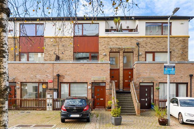 Advertisement for 34 OLCOVAR, SHANKILL, DUBLIN