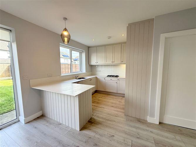 77 The Bailey, Castle Farm, Naas, Co. Kildare, historical listing image 6
