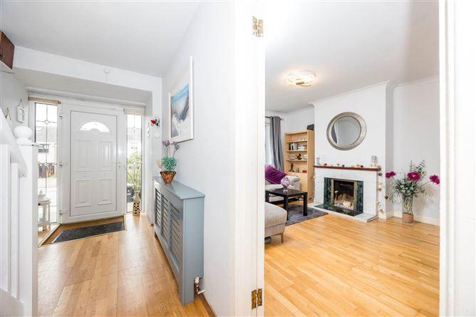 7 Inbhir Ide, Malahide, County Dublin, historical listing image 3