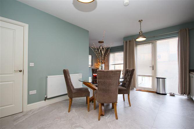 6, The Walk, Dublin 24, historical listing image 6