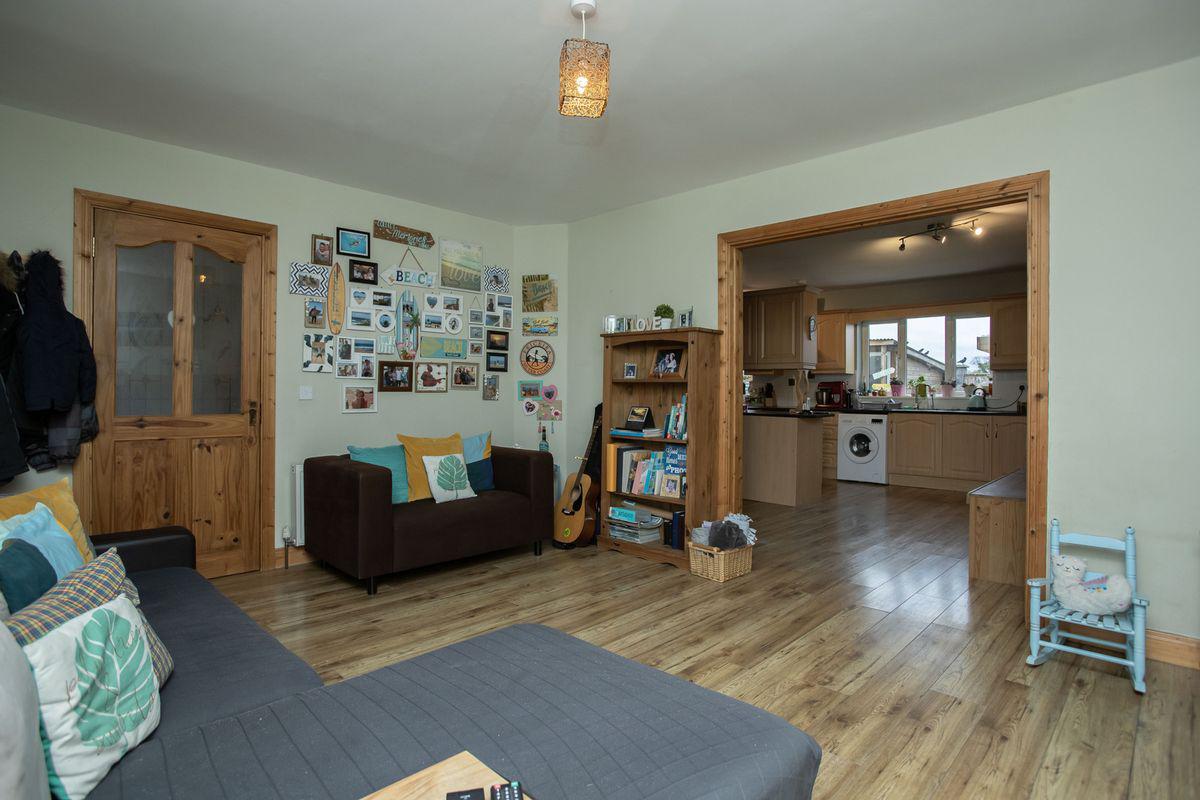 22 Inis Glora, Ballinalack, Co. Westmeath, historical listing image 6