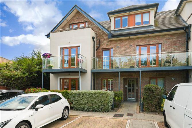 Apt 1 El Pinar, Kilgobbin Road, Sandyford, Dublin 18, historical listing image 5