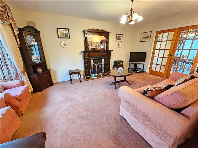 18 Woodlands, Kilrush Road, Ennis, Co. Clare, historical listing image 3