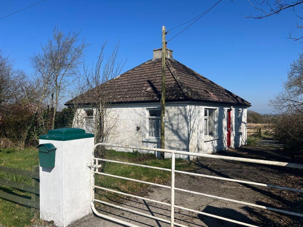 Bawn Mountain, Moydow, Moydow, Co. Longford, N39CF38, historical listing image 1