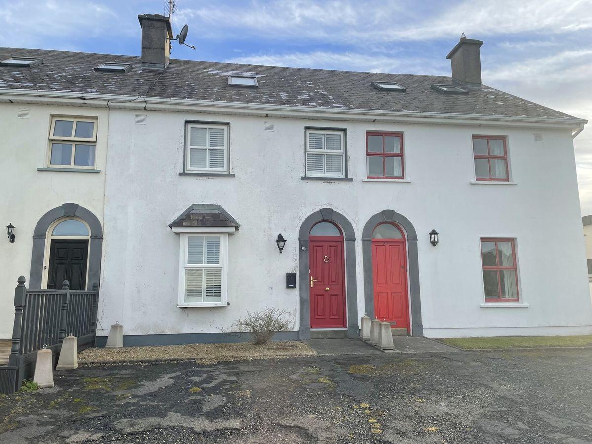 32 Harbour View, Westport, Co Mayo, F28E201, historical listing image 1
