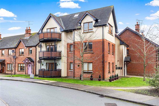 54 An Bothair Na Carraig, Lis Na Dara, Dundalk, County Louth, historical listing image 5