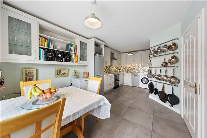 16, Larkfield Square, Co. Dublin, historical listing image 5
