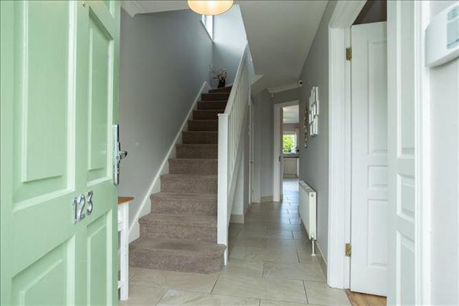 123 The Walk, Petitswood Manor, historical listing image 2