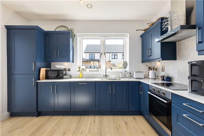1 Woodbrook Elms, Shankill, Dublin 18, historical listing image 5