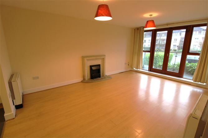 34 Rosehaven, Castleknock, Dublin 15, historical listing image 2