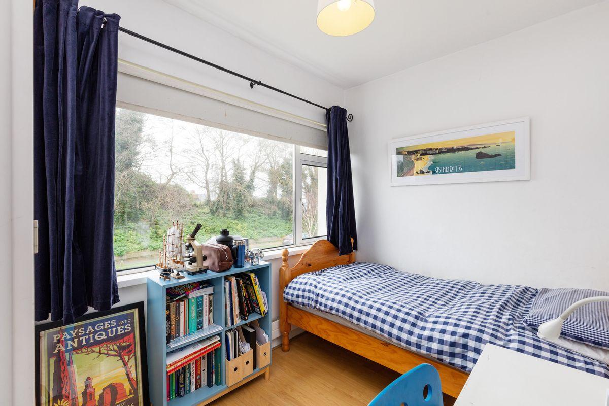 Original advertisement for 5 EVORA PARK, HOWTH, DUBLIN 13
