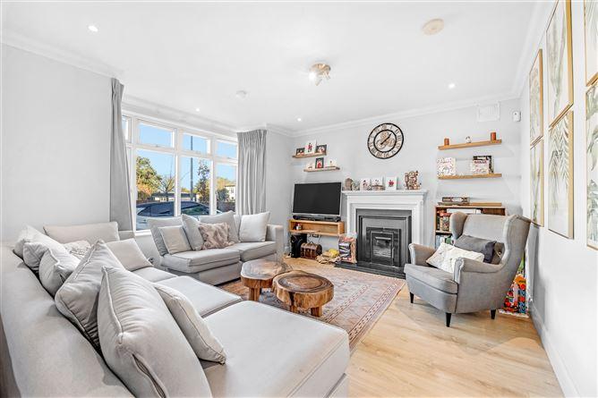 18, Clairville Lodge Streamstown Lane, Co. Dublin, historical listing image 4