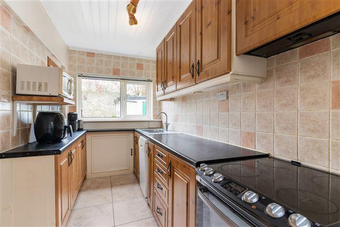 526 Pearse Villas, Sallynoggin, County Dublin, historical listing image 6