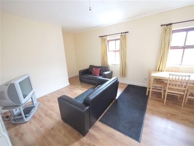 8 Gregg Court, Kilmeague, Co. Kildare, historical listing image 2