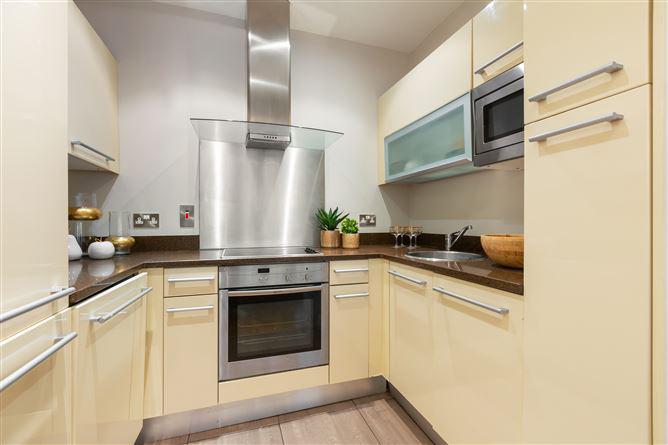 Apartment 66, Bloomfield Park, Donnybrook, Dublin 4, D04YR92, historical listing image 4