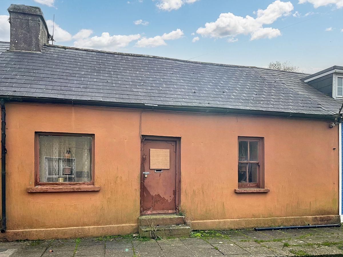 Upper Range, Rostellan, Midleton, Co. Cork, P25AE13, historical listing image 1