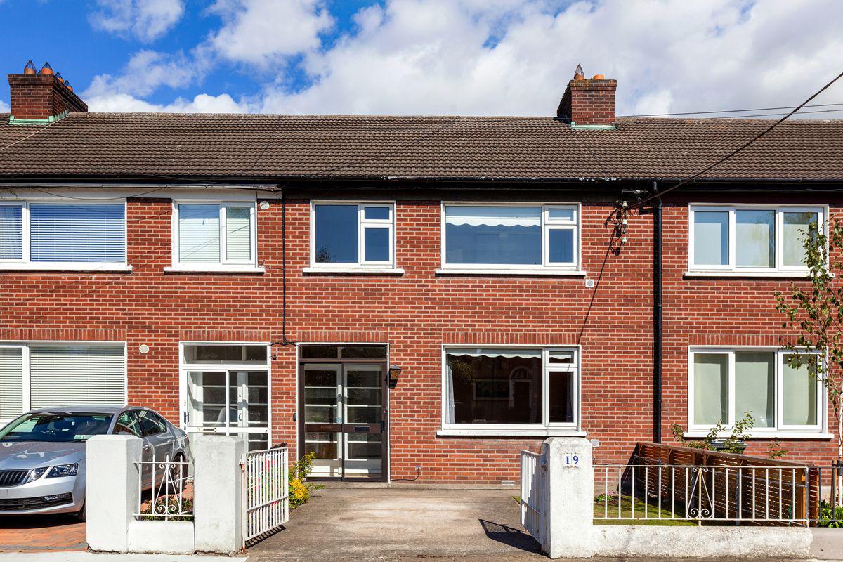 19 Bushfield Terrace, Donnybrook, Donnybrook, Dublin 4, historical listing image 1