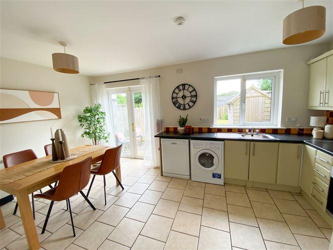 9 Derravaragh Mews, Castlepollard, Co. Westmeath, Mullingar, historical listing image 4