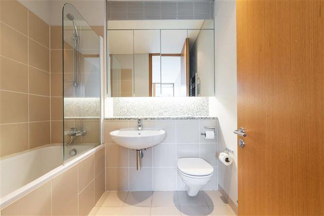 96 Kirkpatrick House, Spencer Dock, IFSC, Dublin 1, historical listing image 5