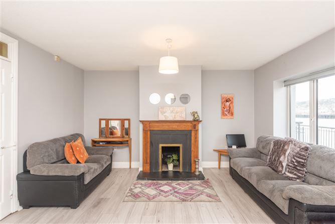 Apartment 18, Jim Nolan Suites, Adelphi Wharf Suites, Waterford City, Waterford, historical listing image 5