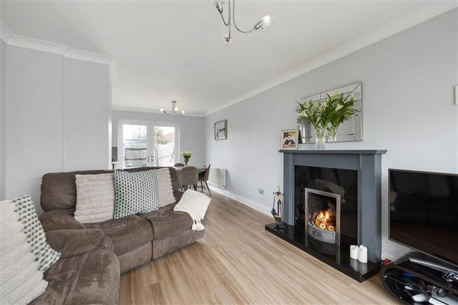 18, Sugarloaf Crescent, Co. Wicklow, historical listing image 4