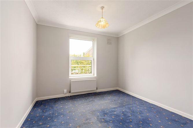 25 Clarinda House, Clarinda Park West, Dun Laoghaire, County Dublin, historical listing image 6