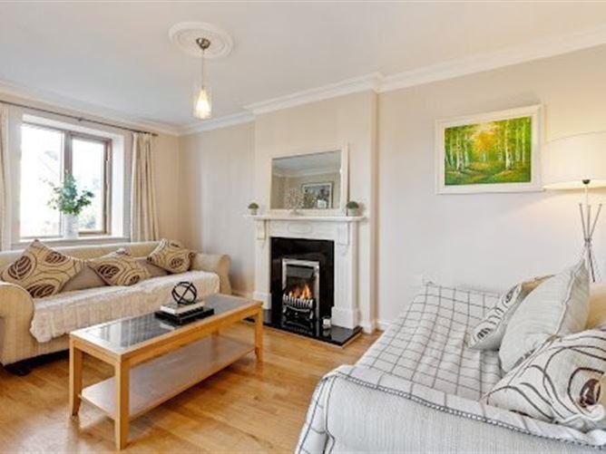 6 Goldsmith Hall, Collegewood, Castleknock, Dublin 15, historical listing image 2