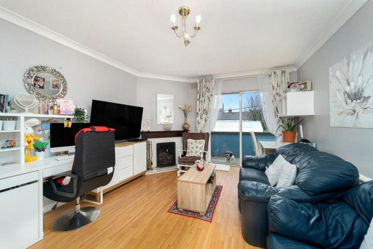 10 Fairview Avenue, Fairview, Dublin 3, historical listing image 2