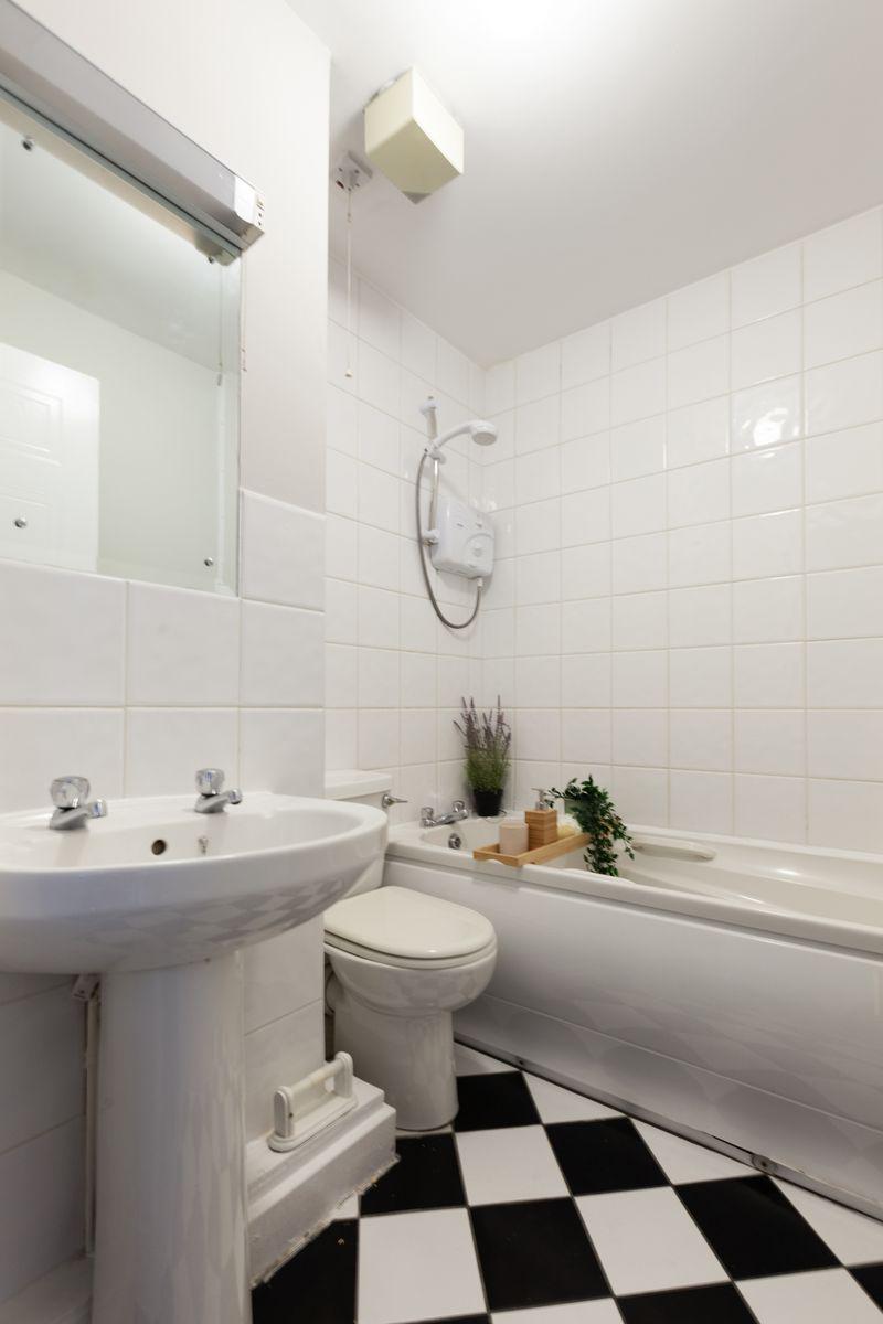 Apartment 11, College Gate, Dublin 2, historical listing image 6