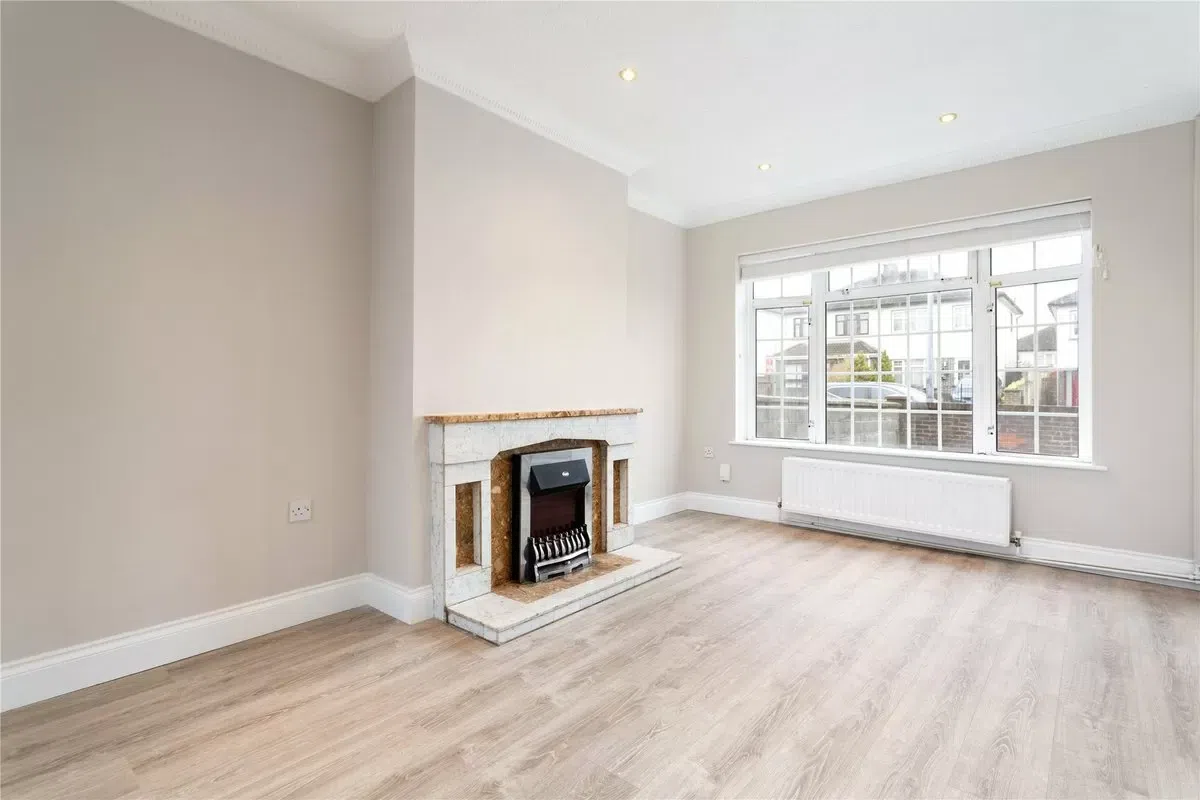 28 Ashfield Park, Clonsilla, Dublin 15, historical listing image 2