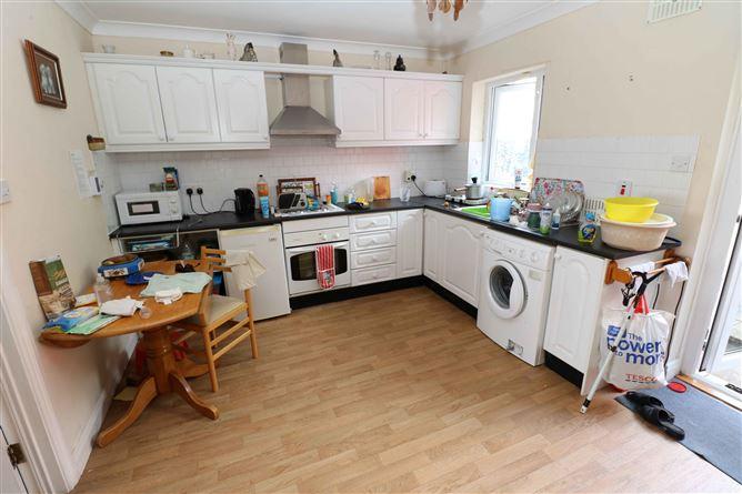 33a Bóthar Brugha, Drogheda, Louth, historical listing image 5