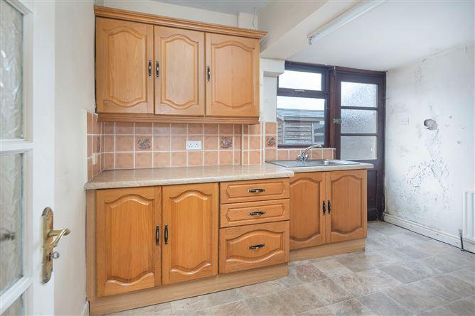 Carrigogna, Midleton, Co. Cork, Midleton, Co. Cork, P25EP99, historical listing image 4