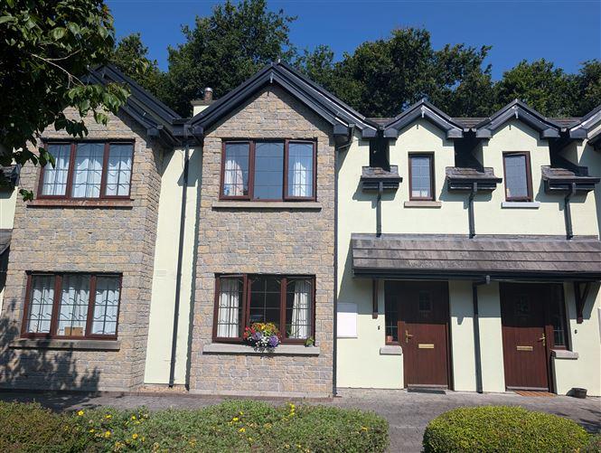 16 mac raghnaill court, lough rinn, mohill, historical listing image 1